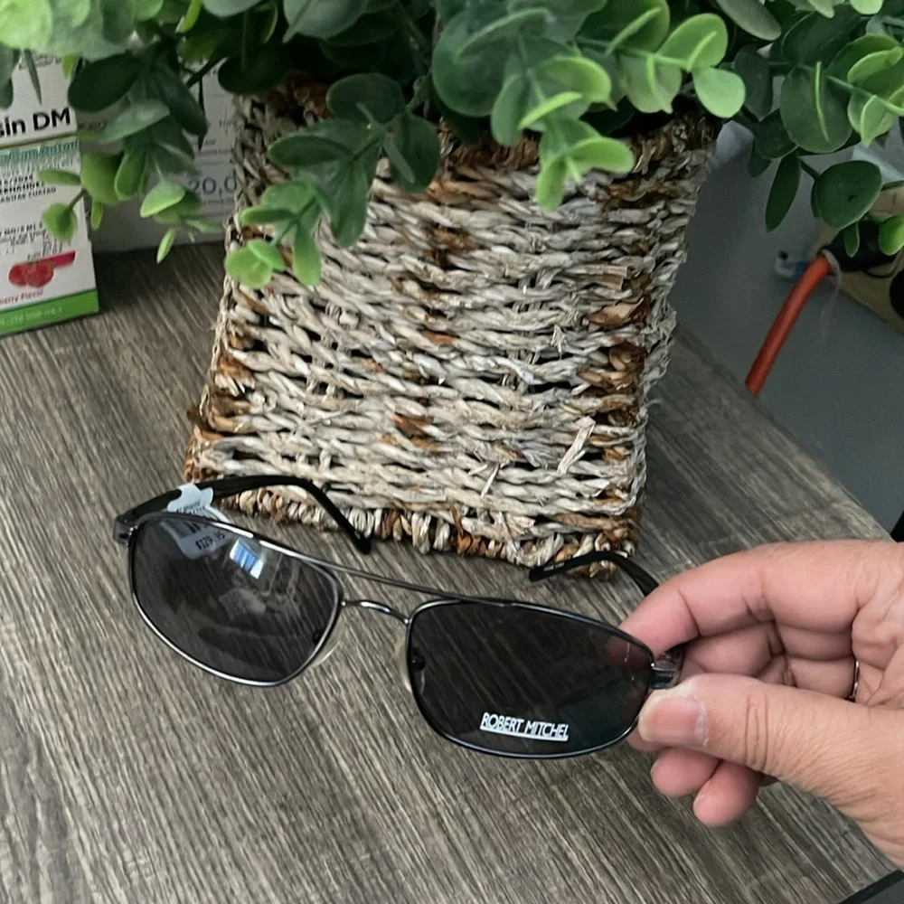 NWT Robert Mitchell sunglasses